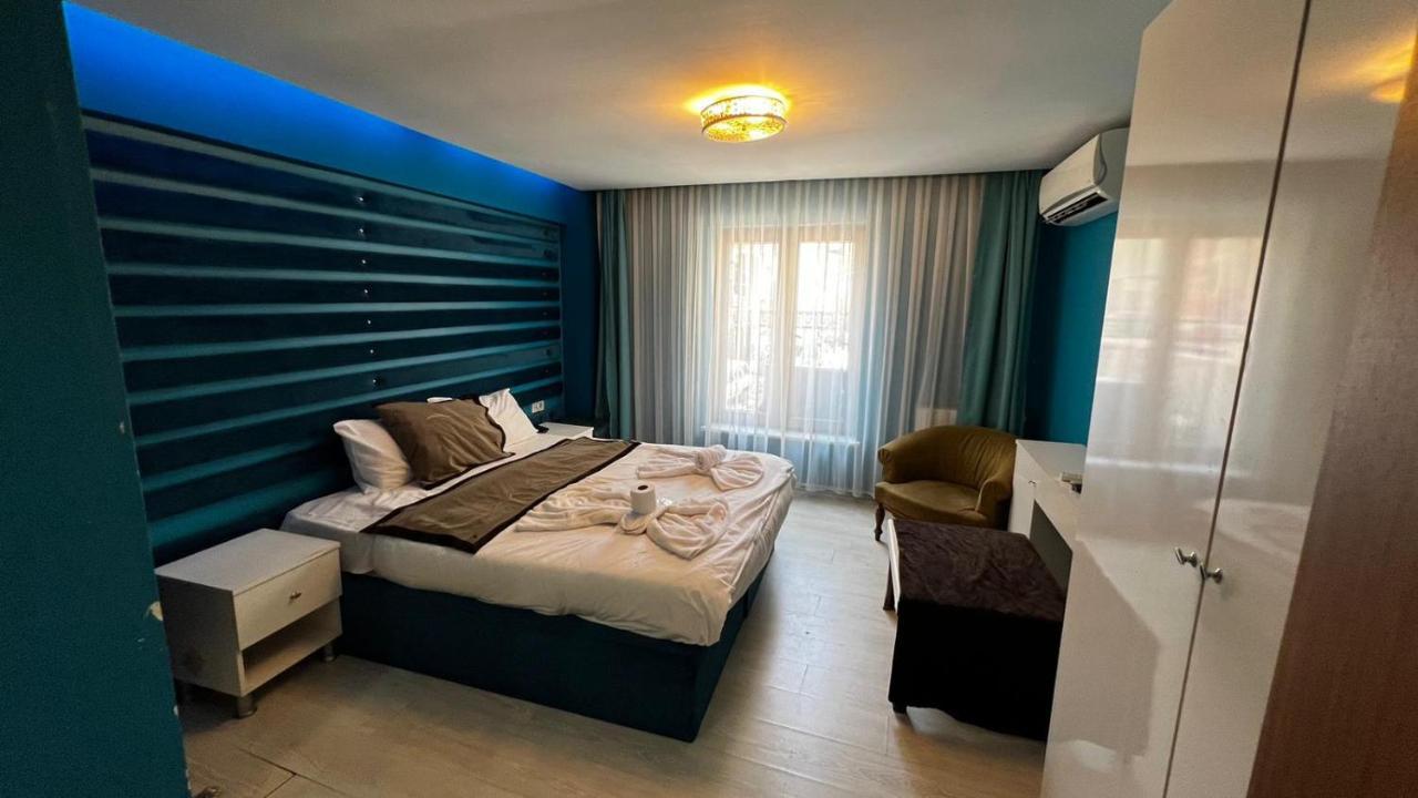 Moon Blue Hotel Истанбул Екстериор снимка