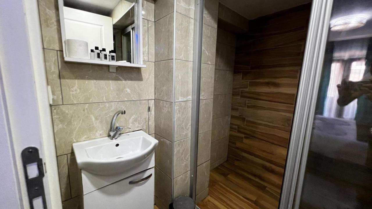 Moon Blue Hotel Истанбул Екстериор снимка