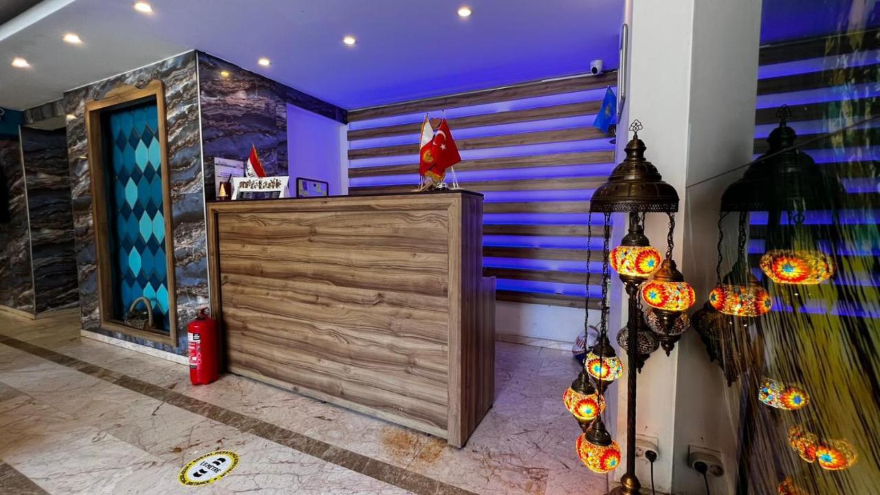 Moon Blue Hotel Истанбул Екстериор снимка