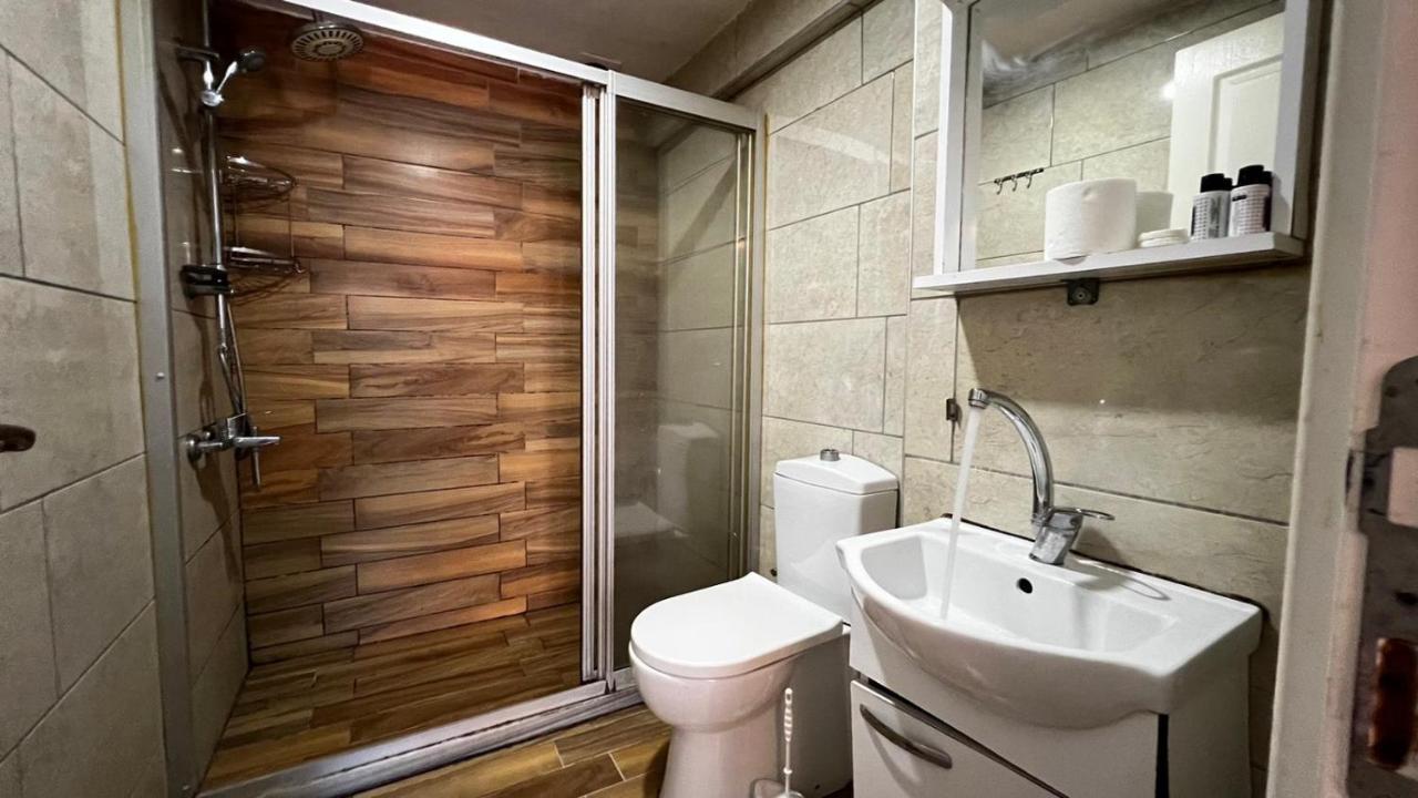 Moon Blue Hotel Истанбул Екстериор снимка