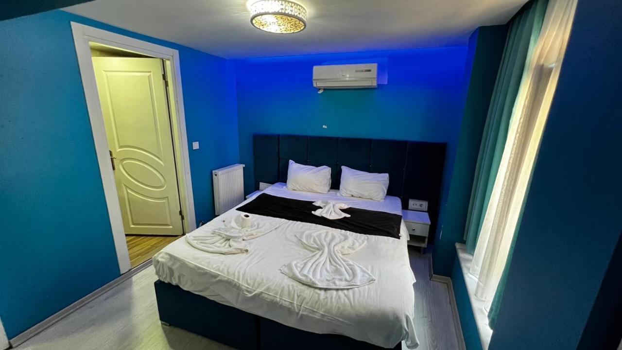 Moon Blue Hotel Истанбул Екстериор снимка